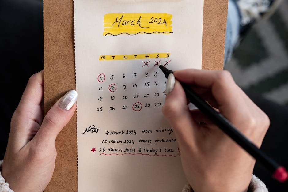 Calendar with luteal phase days highlighted indicating predictable high-risk window for severe PMDD symptoms