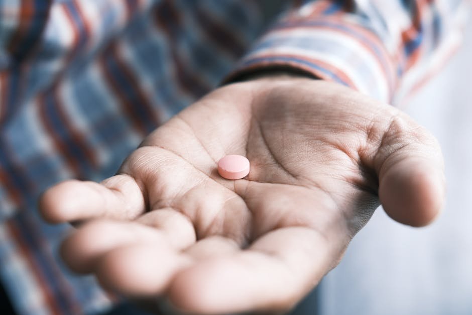 Patient education materials about lithium drug interactions and warning signs